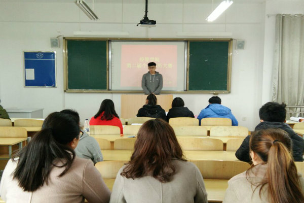 1490575625127154.jpg 简历3.jpg